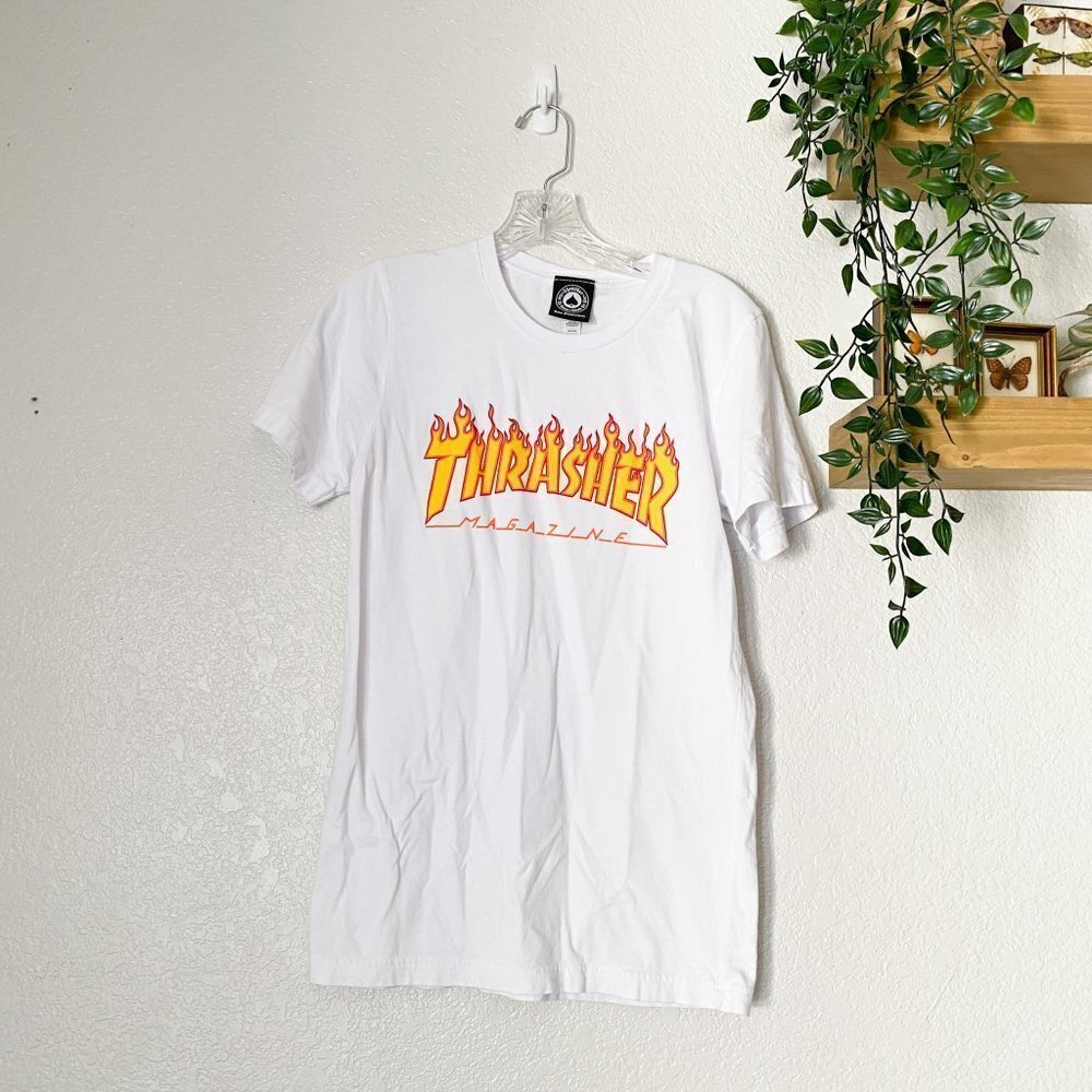 ☀️ THRASHER White Graphic Tee Size Small Oversize Top Women's Small Skater